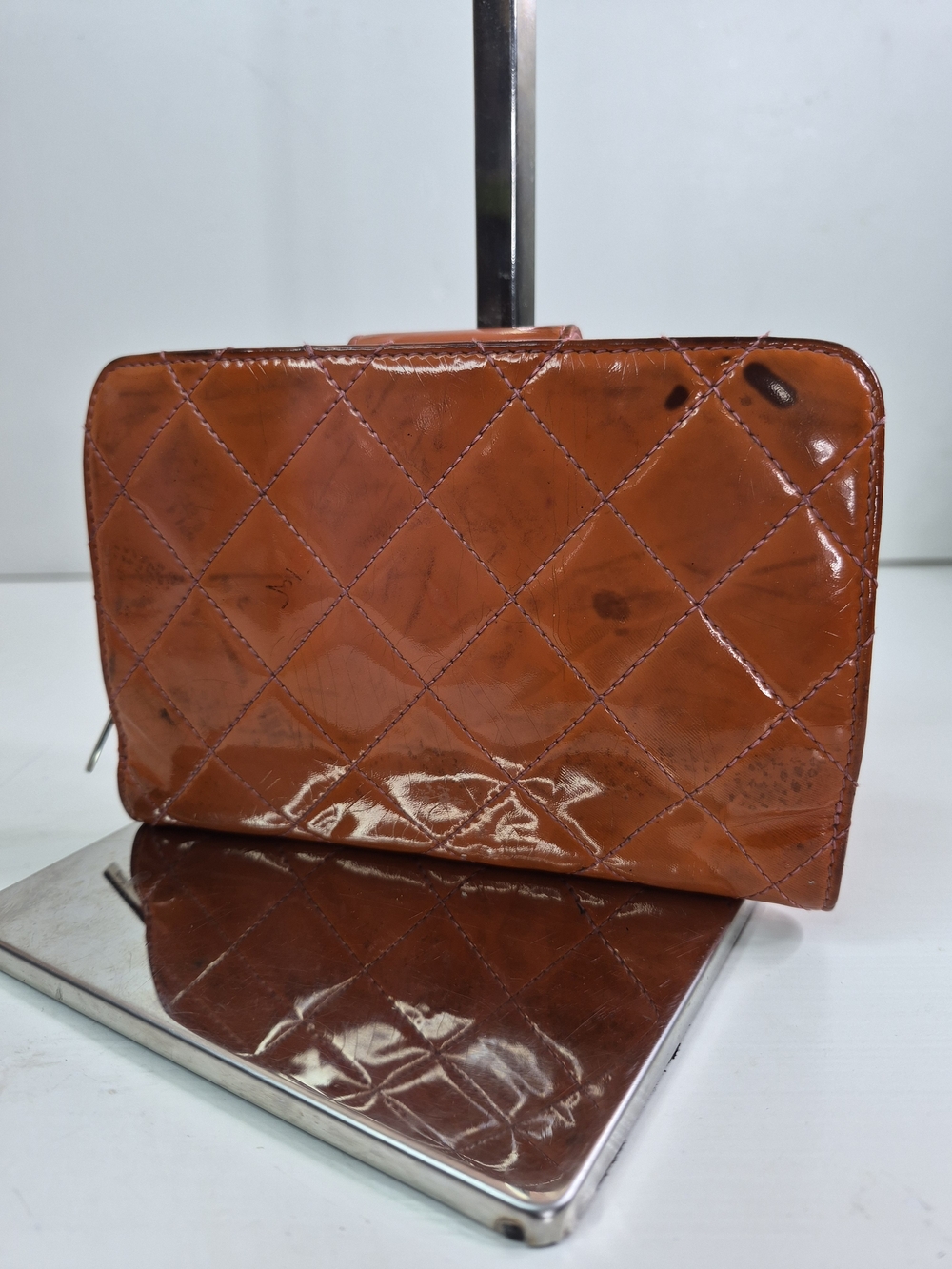 Chanel Orange Quilted Patent Leather Wallet - Picture 4 of 11